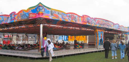 Autoscooter Daytona Racing op de kermis