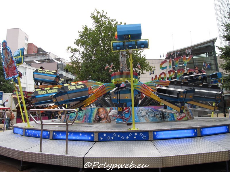 De City Hopper op de Belvendse Kermis